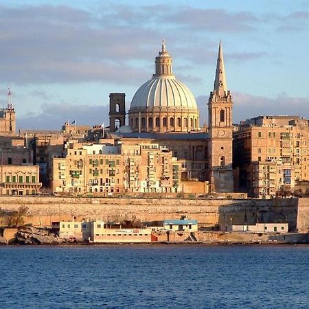 Perfect Location Idyllic 2Br Apartment Sliema Kültér fotó